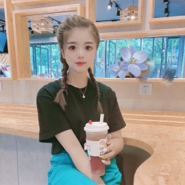 气质很好的妙龄女郎