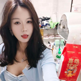 红人媚老师