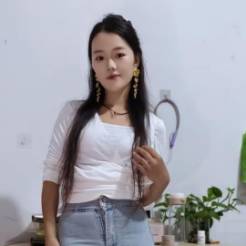 服务系大胸美女