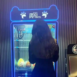 颜值挺高的一个00后兼职妹