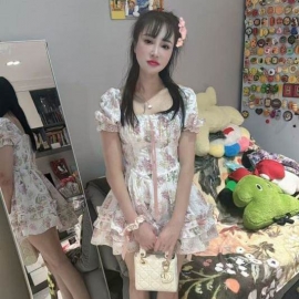 邻家好态度小少妇